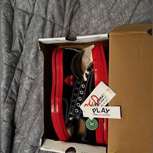 New CDG Converse Red Midsole Size 10. DEADSTOCK with tags!